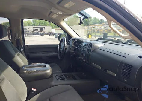 2007 Chevrolet Silverado 1500 Lt2 from USA, damaged, VIN 2GCEC130771595295